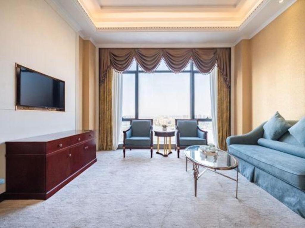 ווהאן Eurasia Convention International Hotel מראה חיצוני תמונה